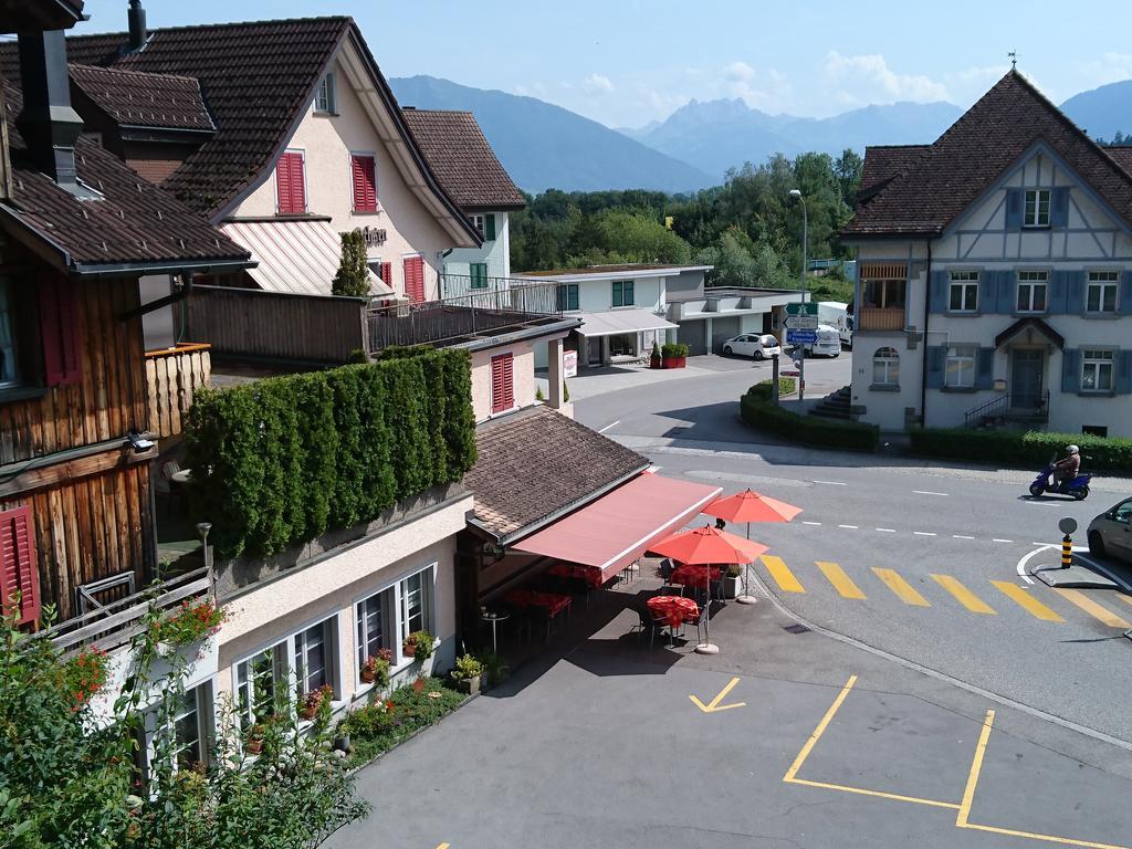 Gasthaus Zum Ochsen Hotel Neuhaus Exterior foto